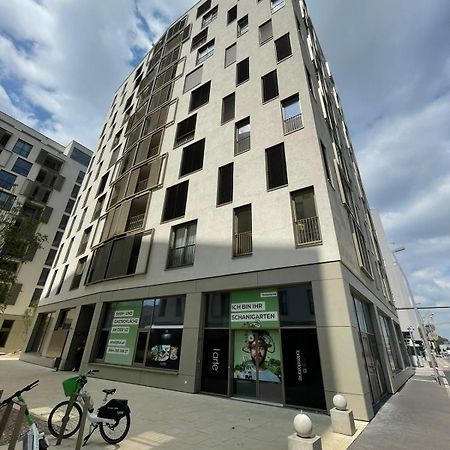 Donaublick Oasis: Stylische Wohnung Wina Bagian luar foto